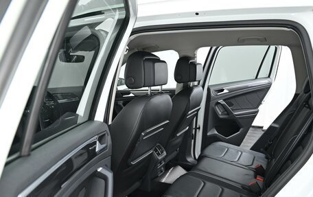 Volkswagen Tiguan II, 2018 год, 1 899 000 рублей, 15 фотография