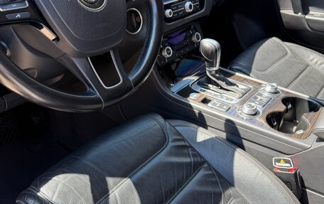 Volkswagen Touareg III, 2016 год, 3 300 000 рублей, 9 фотография