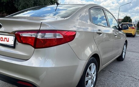 KIA Rio III рестайлинг, 2013 год, 1 030 000 рублей, 10 фотография