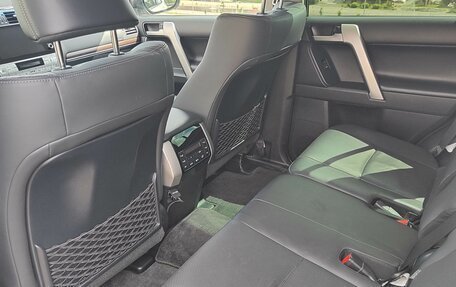 Toyota Land Cruiser Prado 150 рестайлинг 2, 2021 год, 6 500 000 рублей, 8 фотография