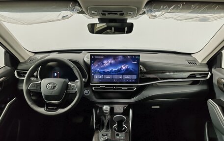 Toyota Highlander, 2026 год, 5 990 000 рублей, 13 фотография