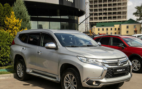 Mitsubishi Pajero Sport III рестайлинг, 2017 год, 2 218 000 рублей, 2 фотография