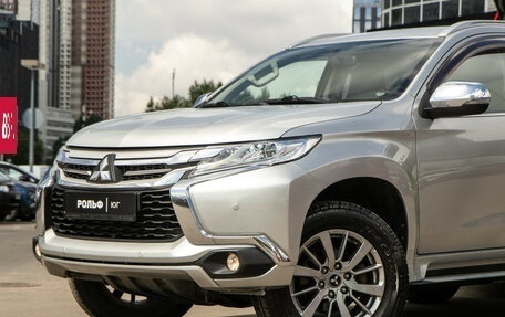 Mitsubishi Pajero Sport III рестайлинг, 2017 год, 2 218 000 рублей, 17 фотография