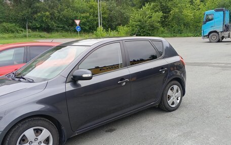KIA cee'd I рестайлинг, 2011 год, 850 000 рублей, 2 фотография
