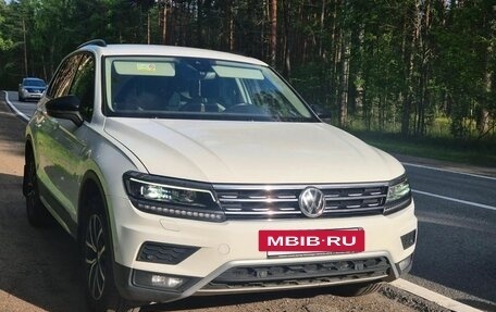 Volkswagen Tiguan II, 2020 год, 2 150 000 рублей, 2 фотография