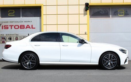 Mercedes-Benz E-Класс, 2021 год, 4 685 000 рублей, 7 фотография