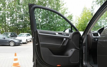 Volkswagen Touareg III, 2016 год, 2 590 000 рублей, 11 фотография