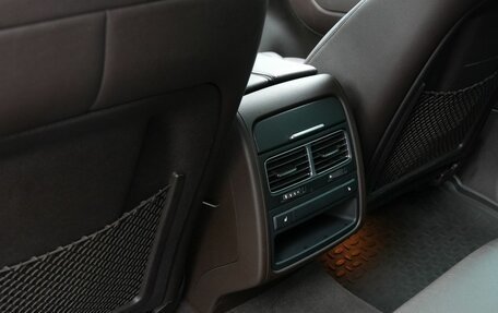 Volkswagen Touareg III, 2016 год, 2 590 000 рублей, 17 фотография