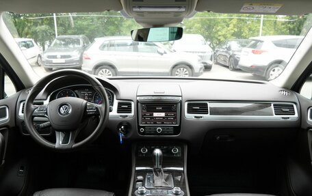 Volkswagen Touareg III, 2016 год, 2 590 000 рублей, 18 фотография