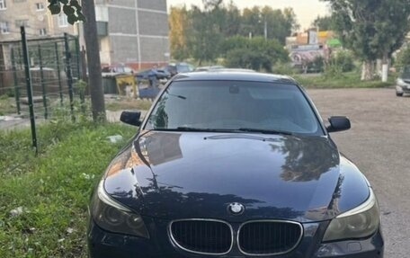 BMW 5 серия, 2003 год, 800 000 рублей, 1 фотография