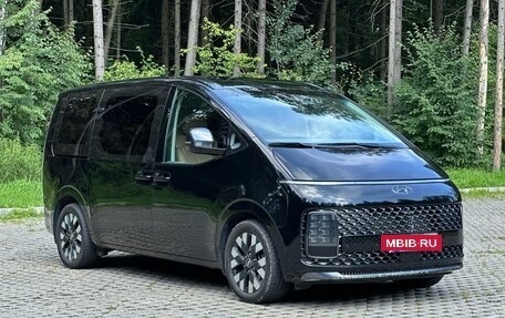 Hyundai Staria, 2021 год, 4 100 000 рублей, 3 фотография