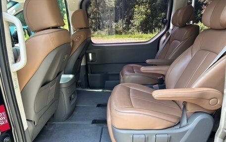 Hyundai Staria, 2021 год, 4 100 000 рублей, 13 фотография