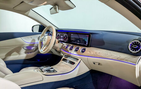 Mercedes-Benz E-Класс, 2019 год, 4 750 000 рублей, 11 фотография