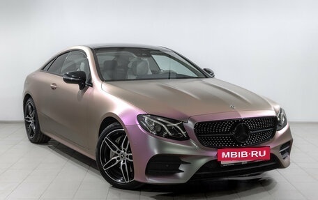 Mercedes-Benz E-Класс, 2019 год, 4 750 000 рублей, 3 фотография
