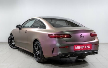 Mercedes-Benz E-Класс, 2019 год, 4 750 000 рублей, 7 фотография