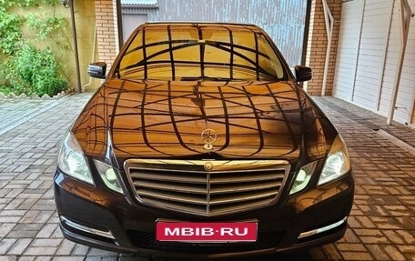 Mercedes-Benz E-Класс, 2010 год, 1 850 000 рублей, 1 фотография