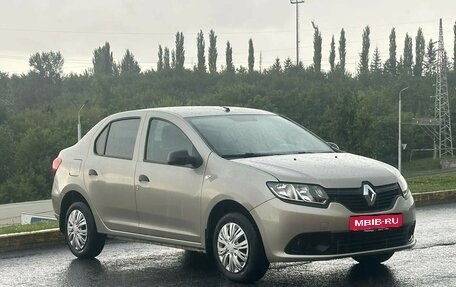 Renault Logan II, 2017 год, 725 000 рублей, 1 фотография