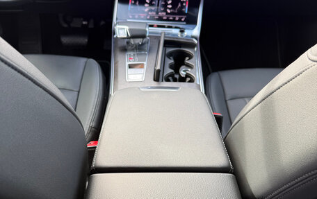 Audi A6, 2019 год, 5 600 000 рублей, 13 фотография