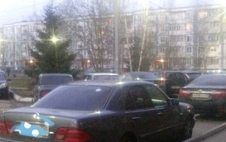 Mercedes-Benz E-Класс, 1996 год, 130 000 рублей, 1 фотография