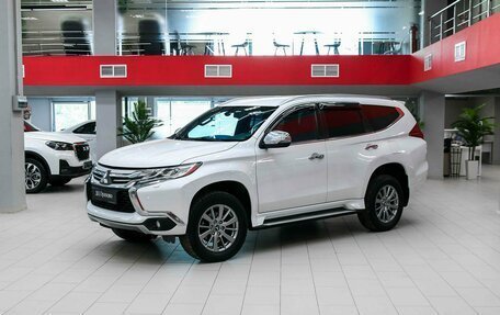 Mitsubishi Pajero Sport III рестайлинг, 2018 год, 2 550 000 рублей, 1 фотография