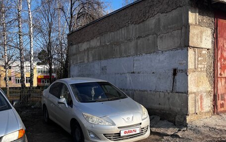 Peugeot 408 I рестайлинг, 2013 год, 450 000 рублей, 14 фотография