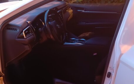Toyota Camry, 2020 год, 3 100 000 рублей, 8 фотография
