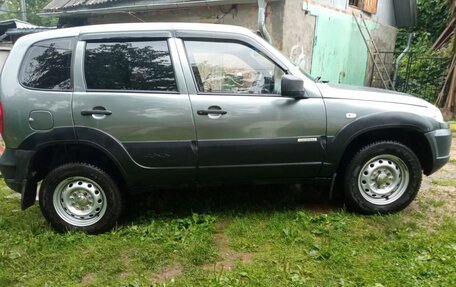 Chevrolet Niva I рестайлинг, 2015 год, 629 000 рублей, 7 фотография