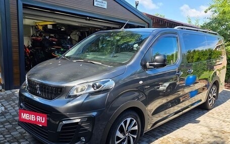 Peugeot Traveller I, 2021 год, 3 550 000 рублей, 2 фотография