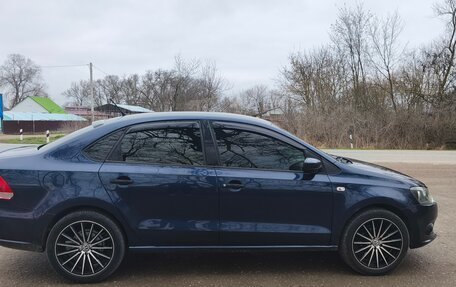 Volkswagen Polo VI (EU Market), 2013 год, 750 000 рублей, 3 фотография