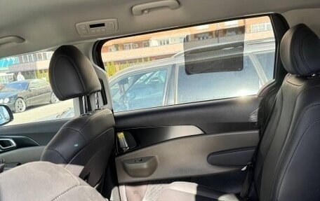 KIA Carnival, 2023 год, 5 200 000 рублей, 15 фотография