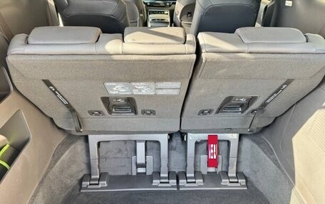 KIA Carnival, 2023 год, 5 200 000 рублей, 22 фотография
