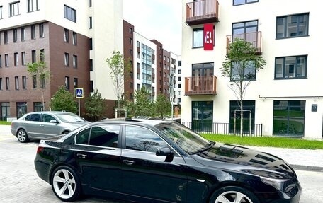 BMW 5 серия, 2005 год, 930 000 рублей, 6 фотография