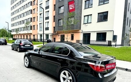 BMW 5 серия, 2005 год, 930 000 рублей, 3 фотография