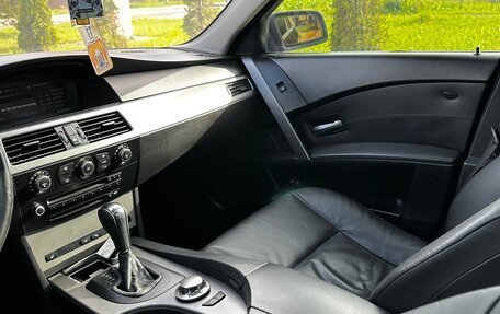 BMW 5 серия, 2005 год, 930 000 рублей, 12 фотография