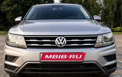 Volkswagen Tiguan II, 2020 год, 2 850 000 рублей, 1 фотография