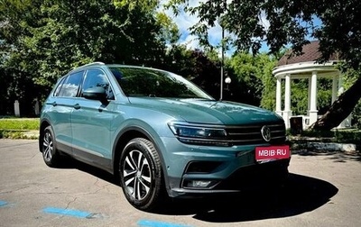 Volkswagen Tiguan II, 2019 год, 2 090 000 рублей, 1 фотография