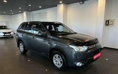 Mitsubishi Outlander III рестайлинг 3, 2013 год, 1 320 000 рублей, 1 фотография