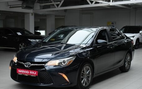 Toyota Camry, 2017 год, 1 600 000 рублей, 3 фотография