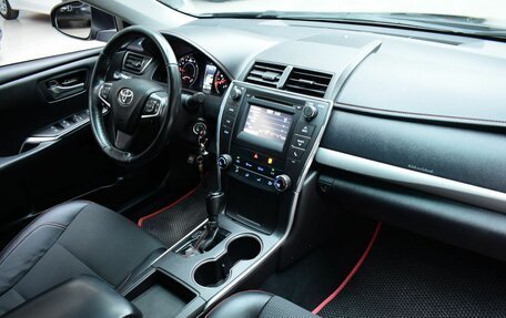 Toyota Camry, 2017 год, 1 600 000 рублей, 17 фотография
