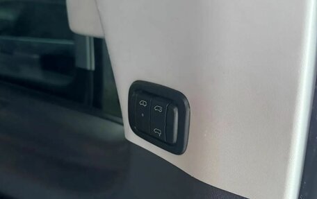 Mercedes-Benz Viano, 2007 год, 2 250 000 рублей, 17 фотография