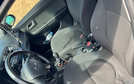 KIA Rio III рестайлинг, 2013 год, 690 000 рублей, 11 фотография