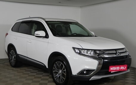 Mitsubishi Outlander III рестайлинг 3, 2015 год, 1 799 990 рублей, 3 фотография