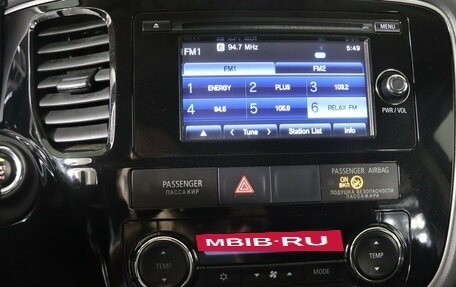 Mitsubishi Outlander III рестайлинг 3, 2015 год, 1 799 990 рублей, 18 фотография