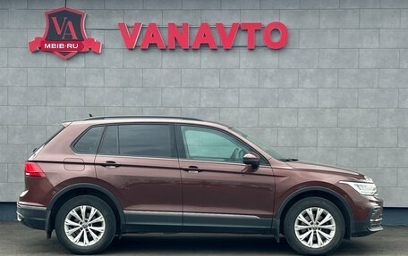 Volkswagen Tiguan II, 2021 год, 2 850 000 рублей, 4 фотография