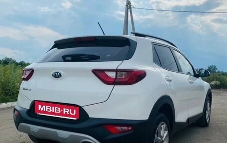 KIA Stonic, 2019 год, 1 666 000 рублей, 8 фотография