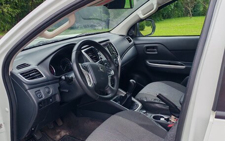 Mitsubishi L200 IV рестайлинг, 2019 год, 2 385 000 рублей, 8 фотография