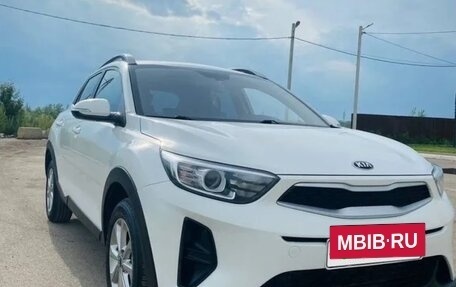 KIA Stonic, 2019 год, 1 666 000 рублей, 12 фотография