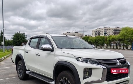 Mitsubishi L200 IV рестайлинг, 2019 год, 2 385 000 рублей, 2 фотография
