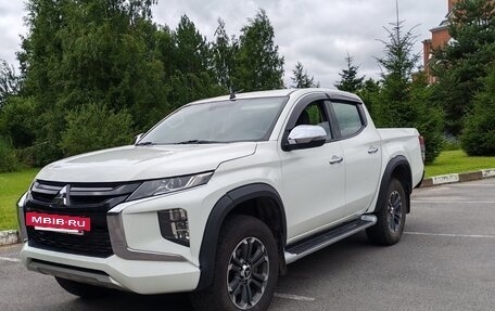 Mitsubishi L200 IV рестайлинг, 2019 год, 2 385 000 рублей, 12 фотография