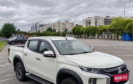Mitsubishi L200 IV рестайлинг, 2019 год, 2 385 000 рублей, 6 фотография